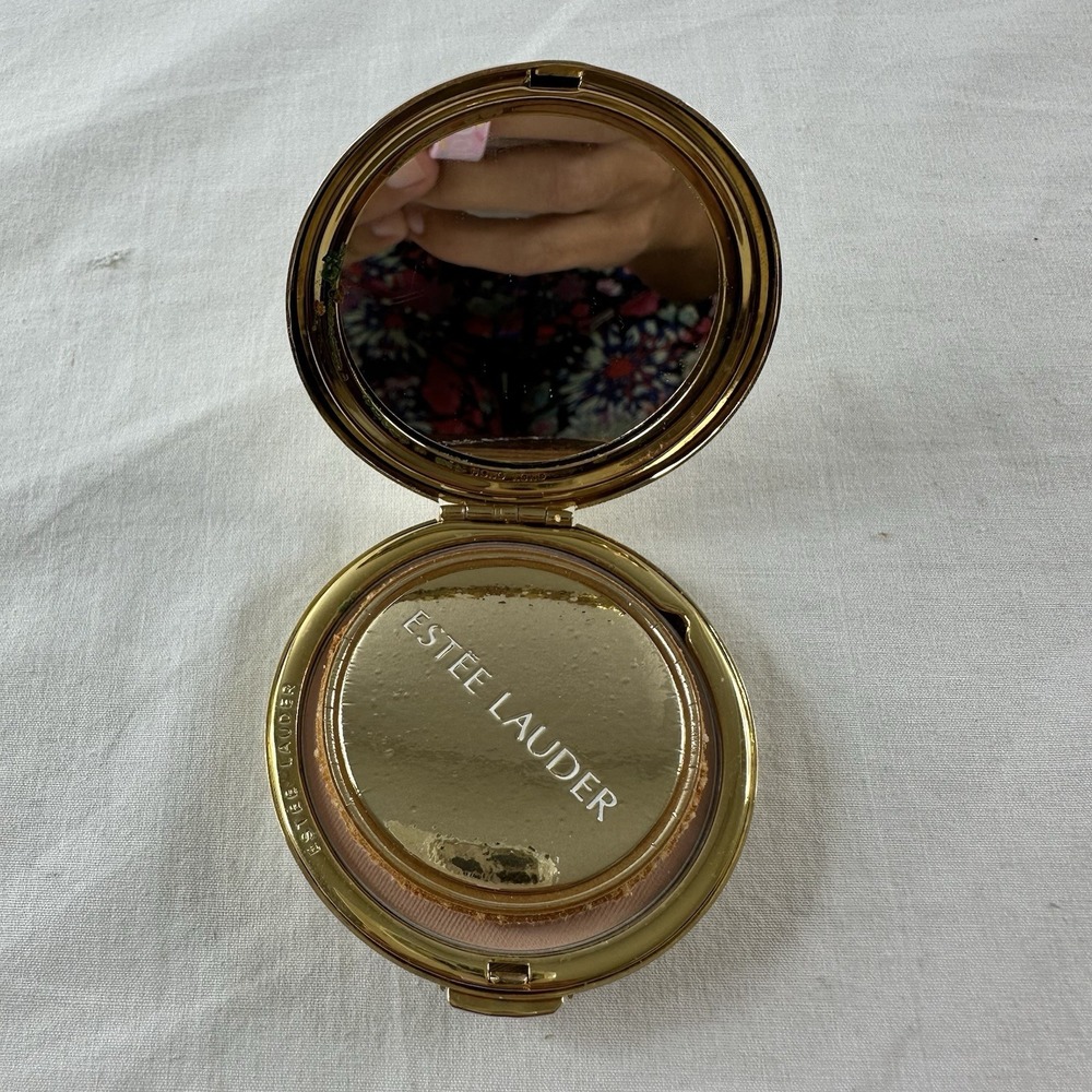 Estee Lauder Swirl Of Gold Compact Lucidity Translucent Pressed Powder Medium 02